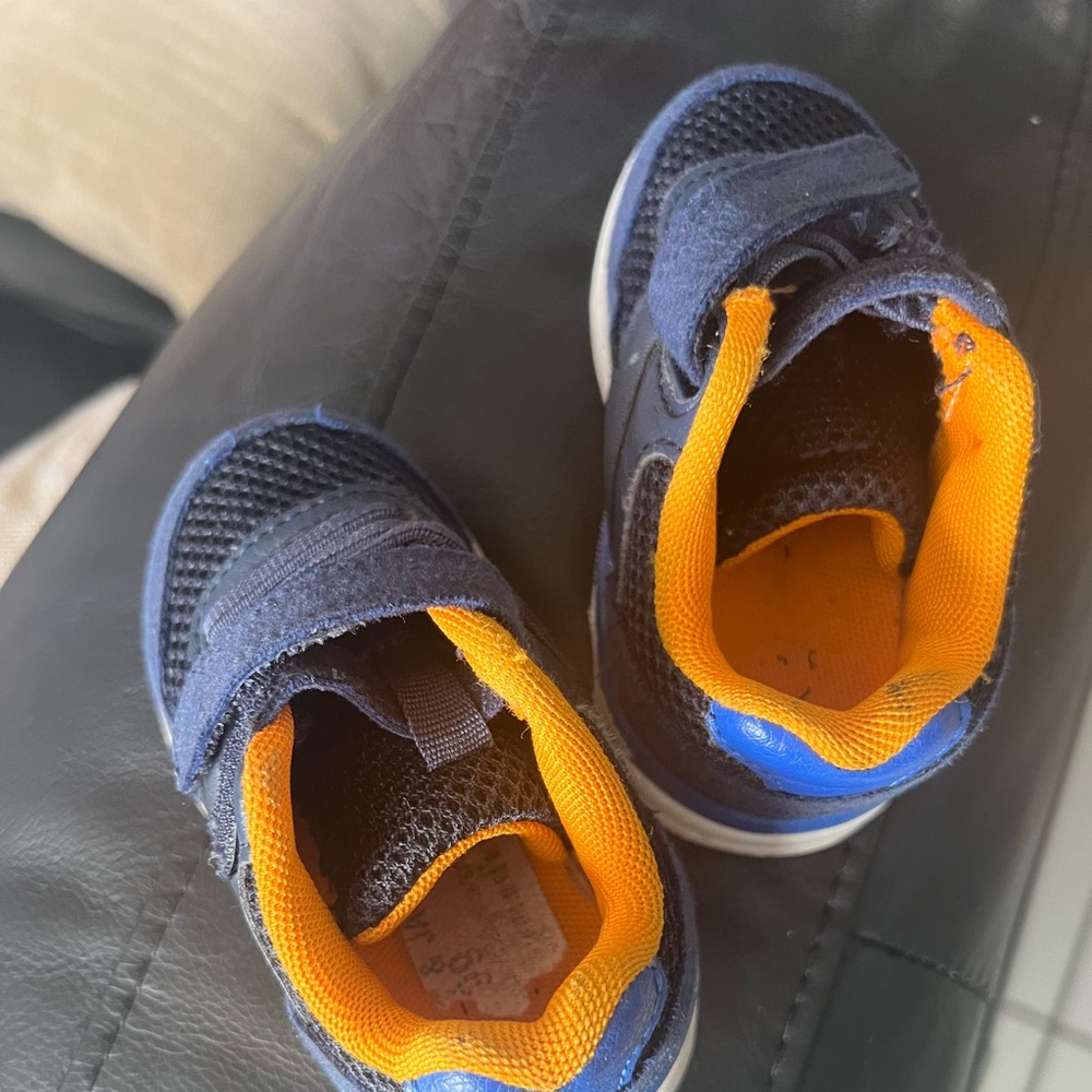 Baby shoes